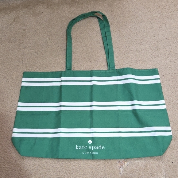 kate spade Handbags - Kate Spade Tote